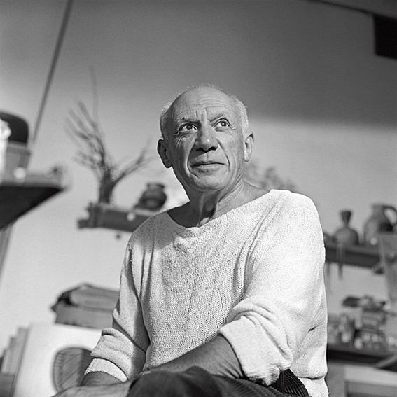 Picasso, “a genius without a pedestal” — Mucem
<b>Pablo Picasso in his studio Le Fournas in Vallauris in 1953</b>
© edwardquinn.com